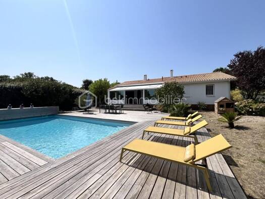 Maison de plain-pied à vendre 485 000 € 5 pièces 3 chambres 130 m² Soulac-sur-Mer 33780