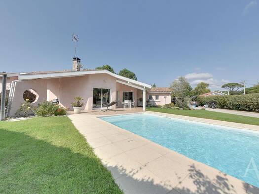 Maison à vendre 520 000 € 4 pièces 3 chambres 114,6 m² 872 m² de terrain Azur 40140
