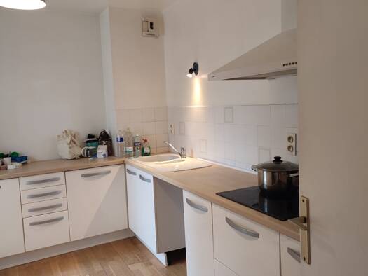 Appartement à louer 980 € 4 pièces 2 chambres 86,8 m² RDC/4 Beaulieu-Maladrerie-Saint Paul Caen 14000