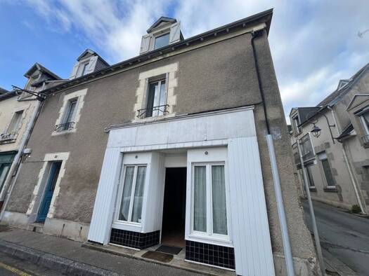 Immeuble à vendre 98 280 € 125 m² Nord La Souterraine 23300