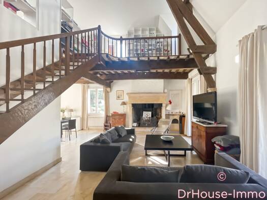 Maison à vendre 450 000 € 8 pièces 6 chambres 285 m² Saint Cere 46400