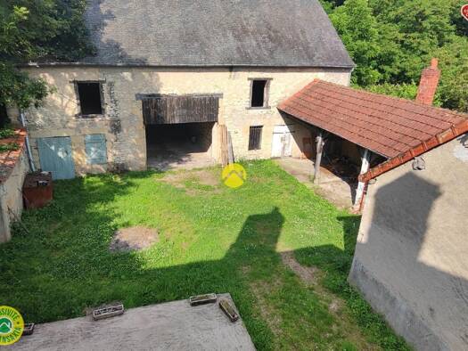 Maison à vendre 88 000 € 5 pièces 3 chambres 110 m² 803 m² de terrain Jouet-sur-l'Aubois 18320