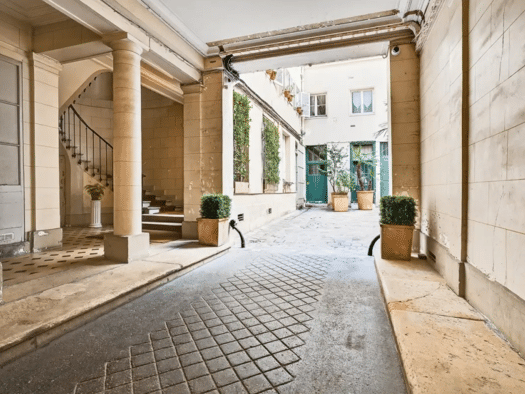 Appartement à vendre 595 000 € 1 pièce 32 m² 1er étage Vendôme Paris 1er arrondissement 75001