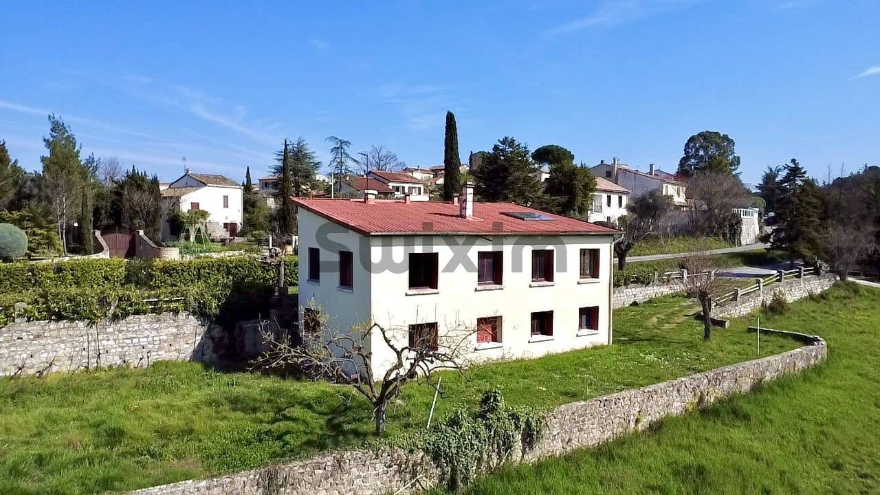 Maison à vendre, 109m², SAINT JULIEN LES ROSIERS
