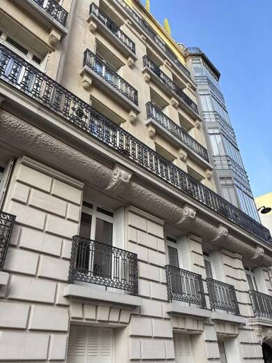 Espace bureau à louer 10 980 € 212 m² de bureaux Parc Monceau Paris 8ème 75008