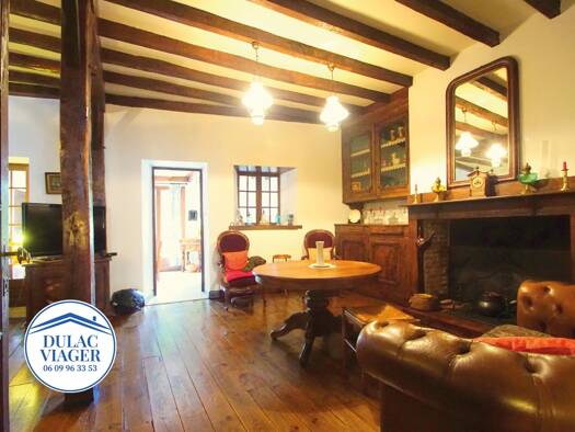 Maison de ville en viager occupé Bouquet 56 000 € 7 pièces 5 chambres 171,5 m² 311 m² de terrain Vic-Fezensac 32190