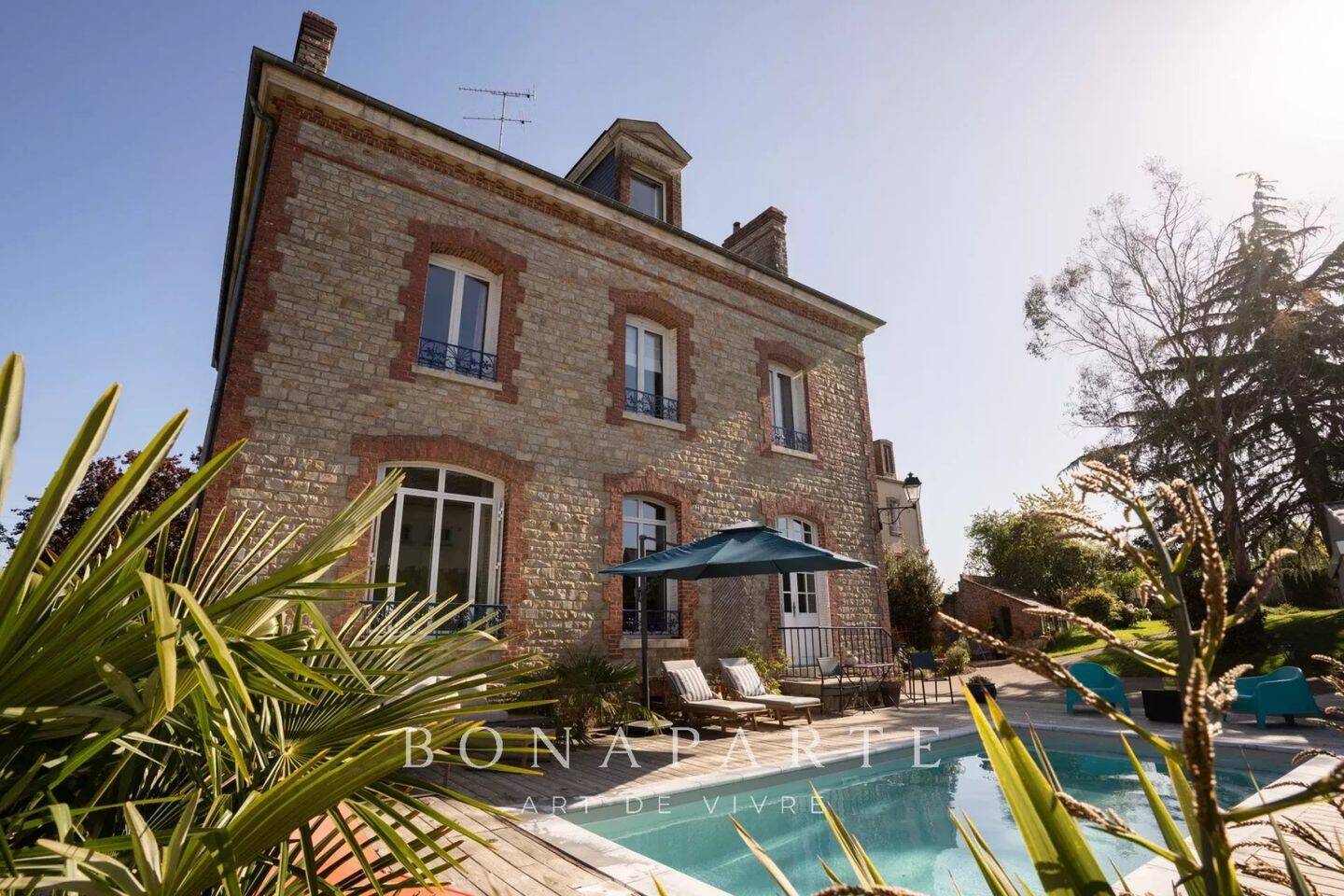 Maison à vendre, 243m², MARTIGNE FERCHAUD