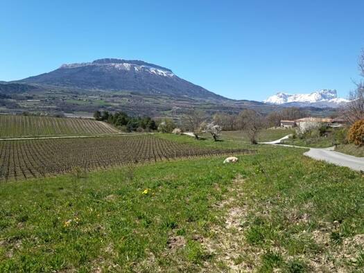 Terrain constructible à vendre 110 000 € 1 471 m² de terrain Châteauvieux 05000