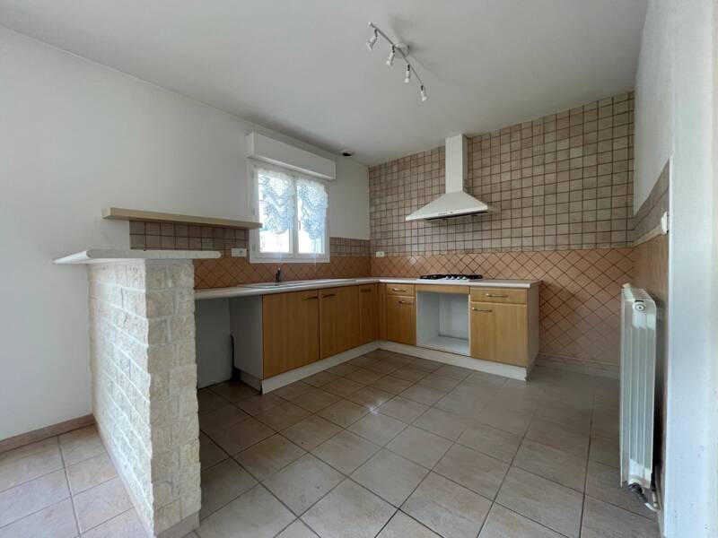 Maison à louer, 90m², SAINTES