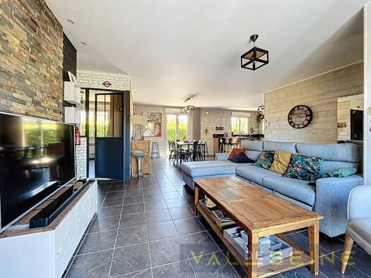 Maison à vendre 242 000 € 5 pièces 4 chambres 111 m² 483 m² de terrain Croisy-sur-Andelle 76780