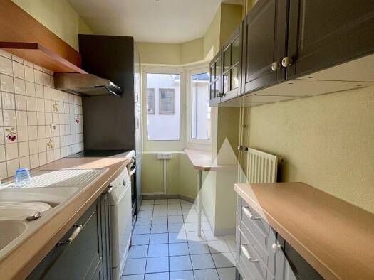 Appartement à vendre 85 000 € 2 pièces 1 chambre 51 m² Étage 2/7 Cathédrale Troyes 10000