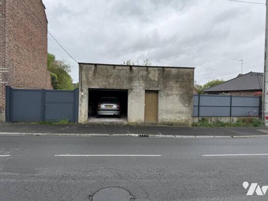 Terrain constructible à vendre 64 800 € 1 372 m² de terrain Solesmes 59730