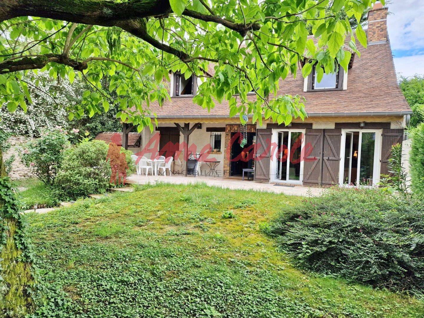 Maison à vendre, 150m², SAINT MAUR DES FOSSES