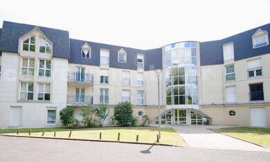 Appartement à louer 558 € 1 pièce 33,9 m² 3ème étage Route de Sandillon Saint-Jean-le-Blanc 45650