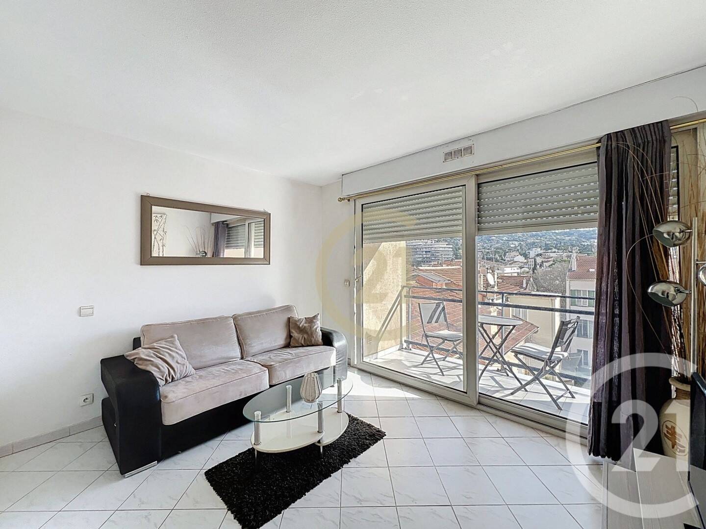 Maison à louer, 21m², CANNES