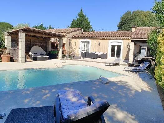 Maison de plain-pied à vendre 339 000 € 4 pièces 3 chambres 94 m² 1 194 m² de terrain Moulès-et-Baucels 34190