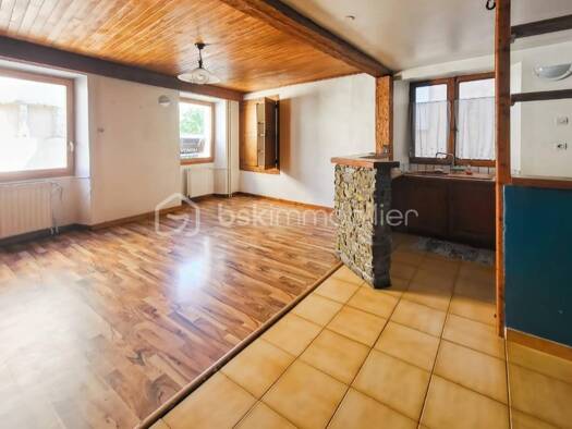 Maison de ville à vendre 189 000 € 3 pièces 2 chambres 62 m² Centre Historique Embrun 05200