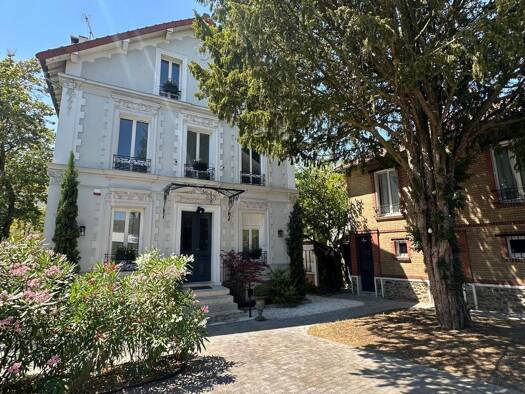 Maison à vendre 1 495 000 € 6 pièces 4 chambres 220 m² 807 m² de terrain Herold Le Raincy 93340