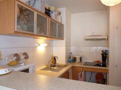 Appartement à louer 675 € 3 pièces 2 chambres 64 m² Dernier étage, Étage 1/1 Saint-Sever 40500