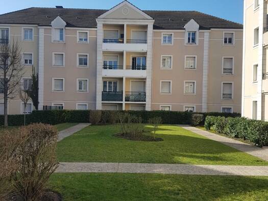 Appartement à vendre 130 000 € 1 pièce 31,48 m² Apollinaire Carrières-sous-Poissy 78955