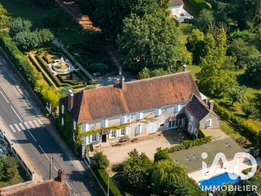 Maison à vendre 420 000 € 15 pièces 7 chambres 381 m² 7 365 m² de terrain Montigny-la-Resle 89230