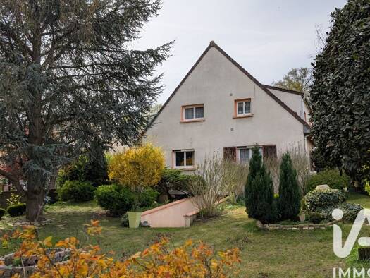 Maison à vendre 480 000 € 10 pièces 6 chambres 258 m² 1 000 m² de terrain La Groue Osny 95520