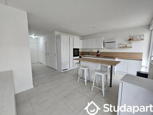 Colocation à louer 600 € 1 pièce 1 chambre 11 m² 4ème étage Moulon-Vatonne Centre Gif-sur-Yvette 91190