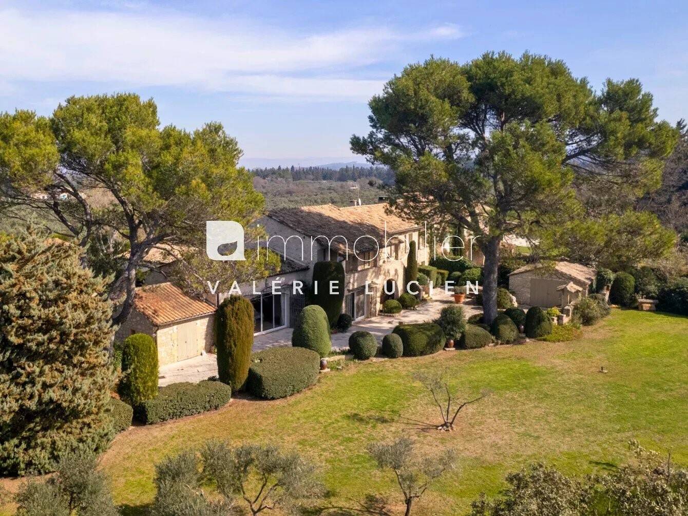 Maison à vendre, 0m², EYGALIERES