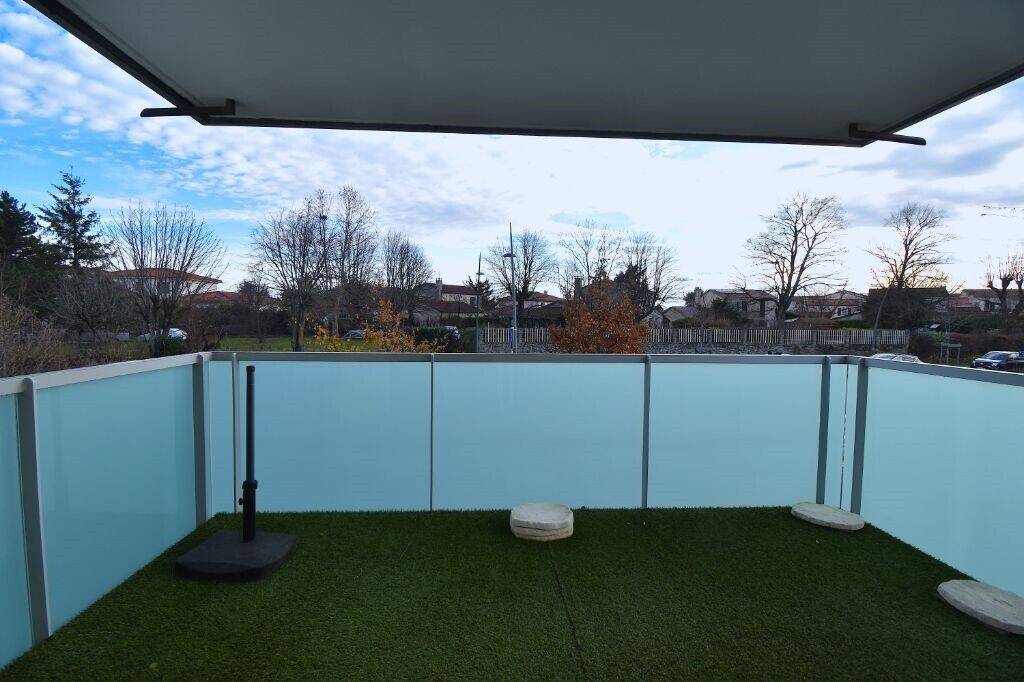 Maison à louer, 70m², LA TOUR DE SALVAGNY