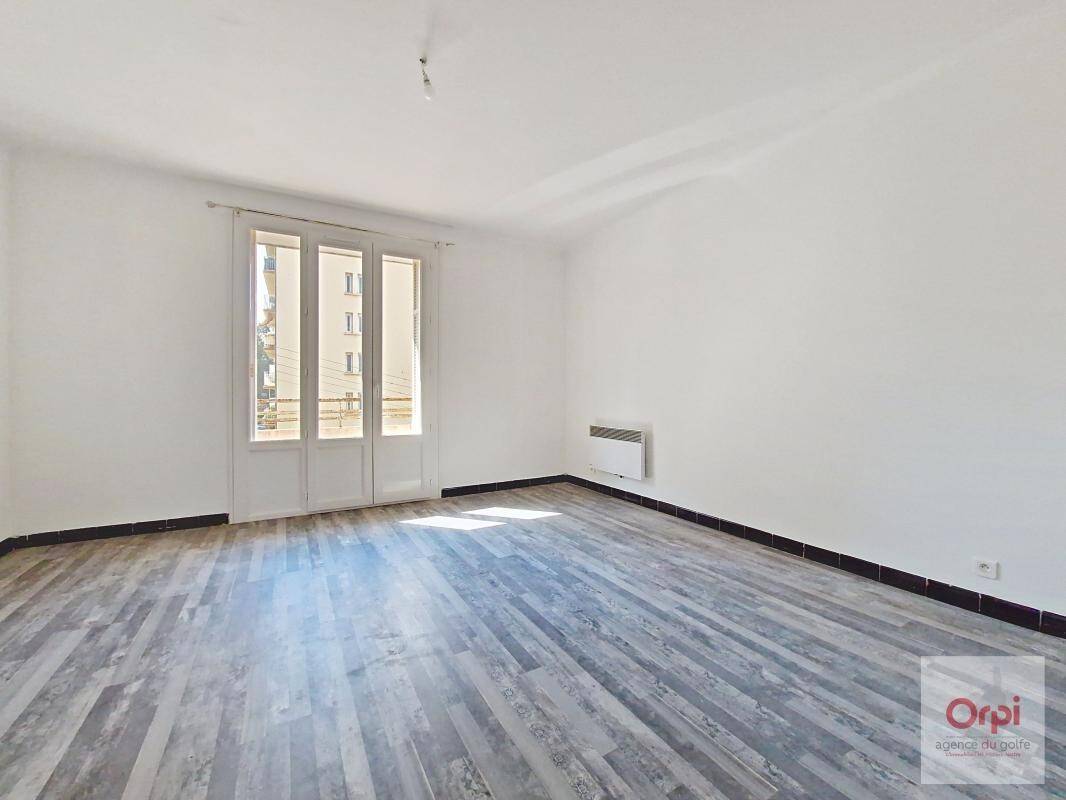 Maison à louer, 67m², AJACCIO
