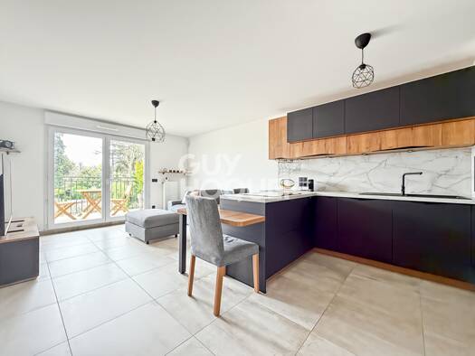 Appartement à vendre 299 000 € 3 pièces 2 chambres 63 m² Étage 2/2 Montévrain 77144