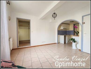 Appartement à vendre 25 000 € 1 pièce 22 m² Étage 1/3 Centre Ville Digne-les-Bains 04000