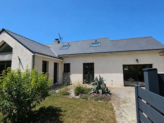 Maison à vendre 456 000 € 6 pièces 4 chambres 124 m² 2 530 m² de terrain Bourg Nord Orvault 44700