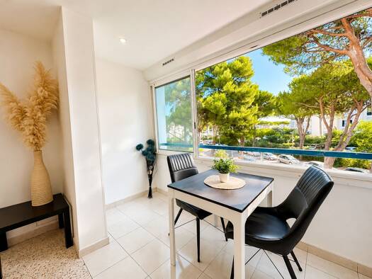 Appartement à vendre 125 000 € 1 pièce 25,64 m² Étage 2/3 La Grande-Motte 34280