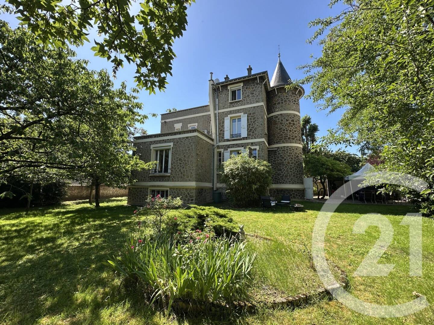 Maison à vendre, 180m², SAINT MAUR DES FOSSES