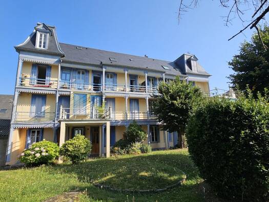 Appartement à vendre 179 900 € 3 pièces 2 chambres 65,9 m² Étage 2/3 Secteur Thermal Bagneres-de-Bigorre 65200