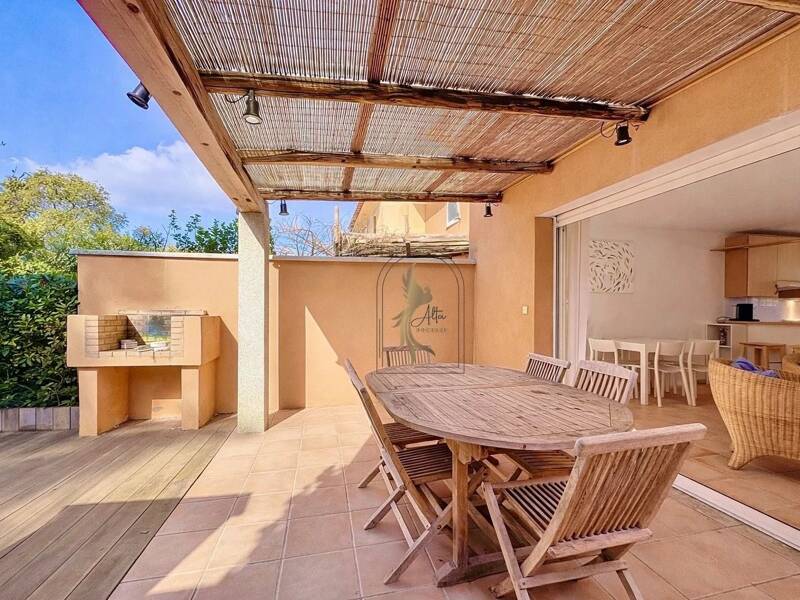 Maison à vendre, 57m², LECCI