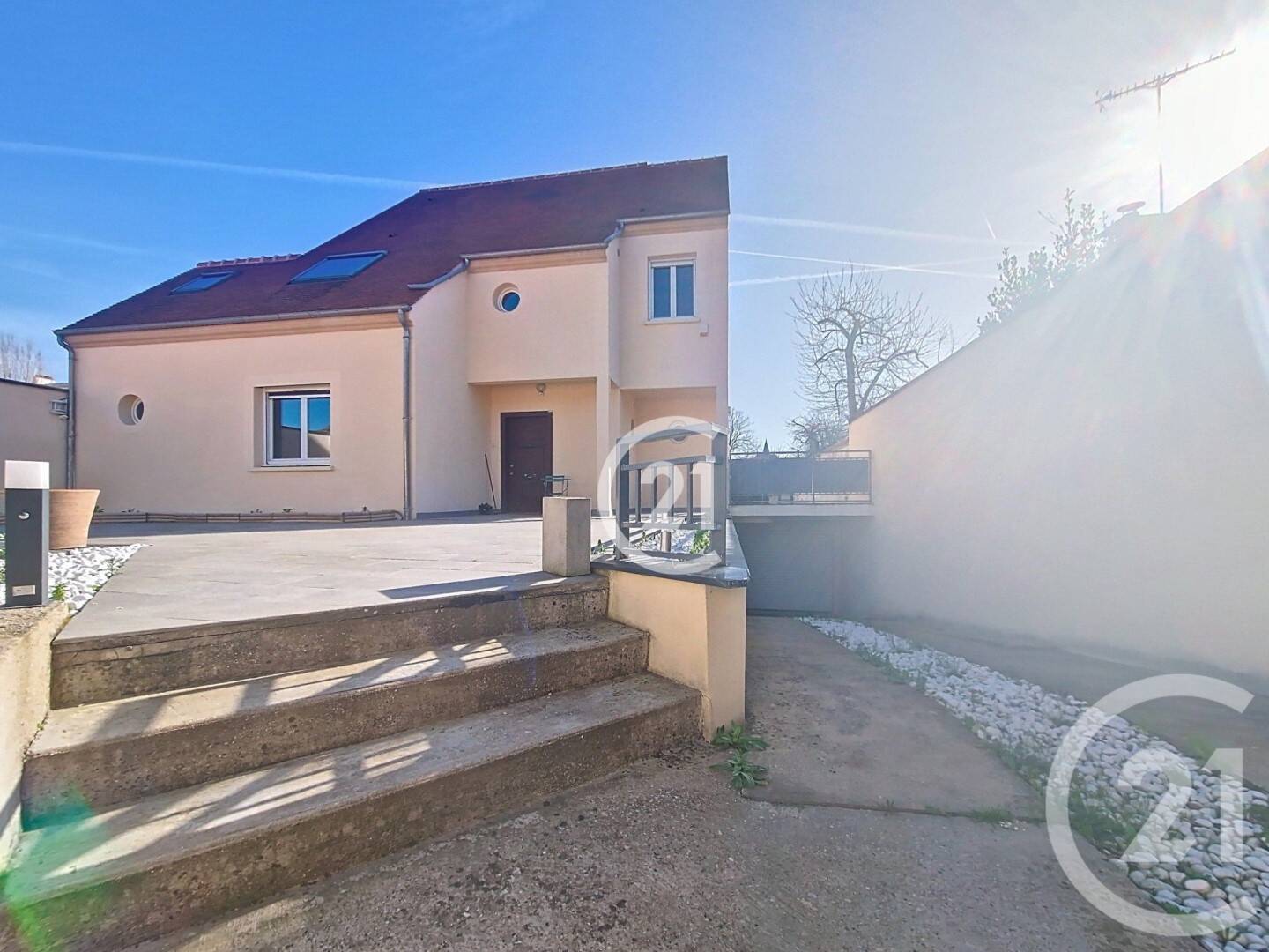 Maison à vendre, 280m², SAINT MAUR DES FOSSES