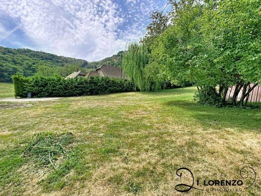 Terrain constructible viabilisé à vendre 82 000 € 529 m² de terrain Gerbaix 73470