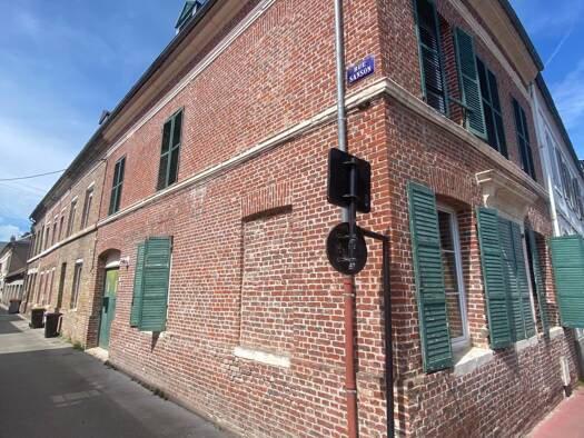 Immeuble à vendre 195 300 € 85,31 m² Abbeville 80100