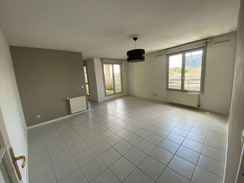 Maison à louer, 69m², LYON 8E