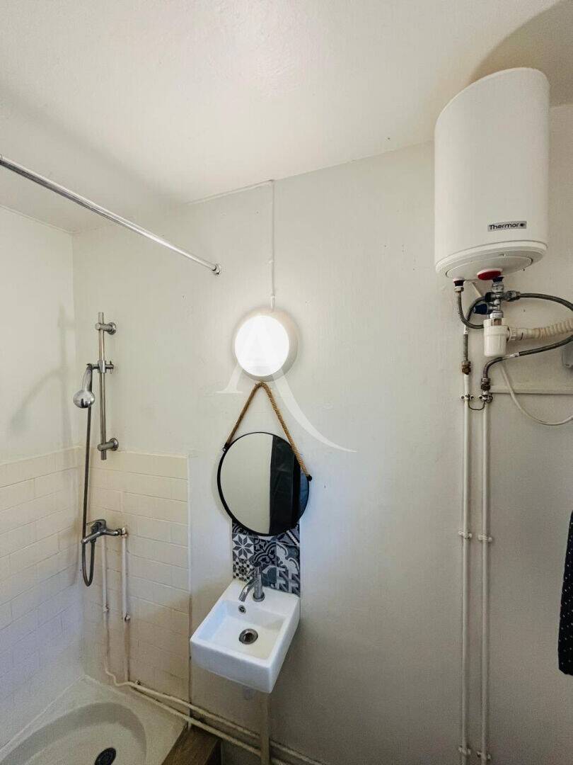 Maison à louer, 13m², FORT DE FRANCE