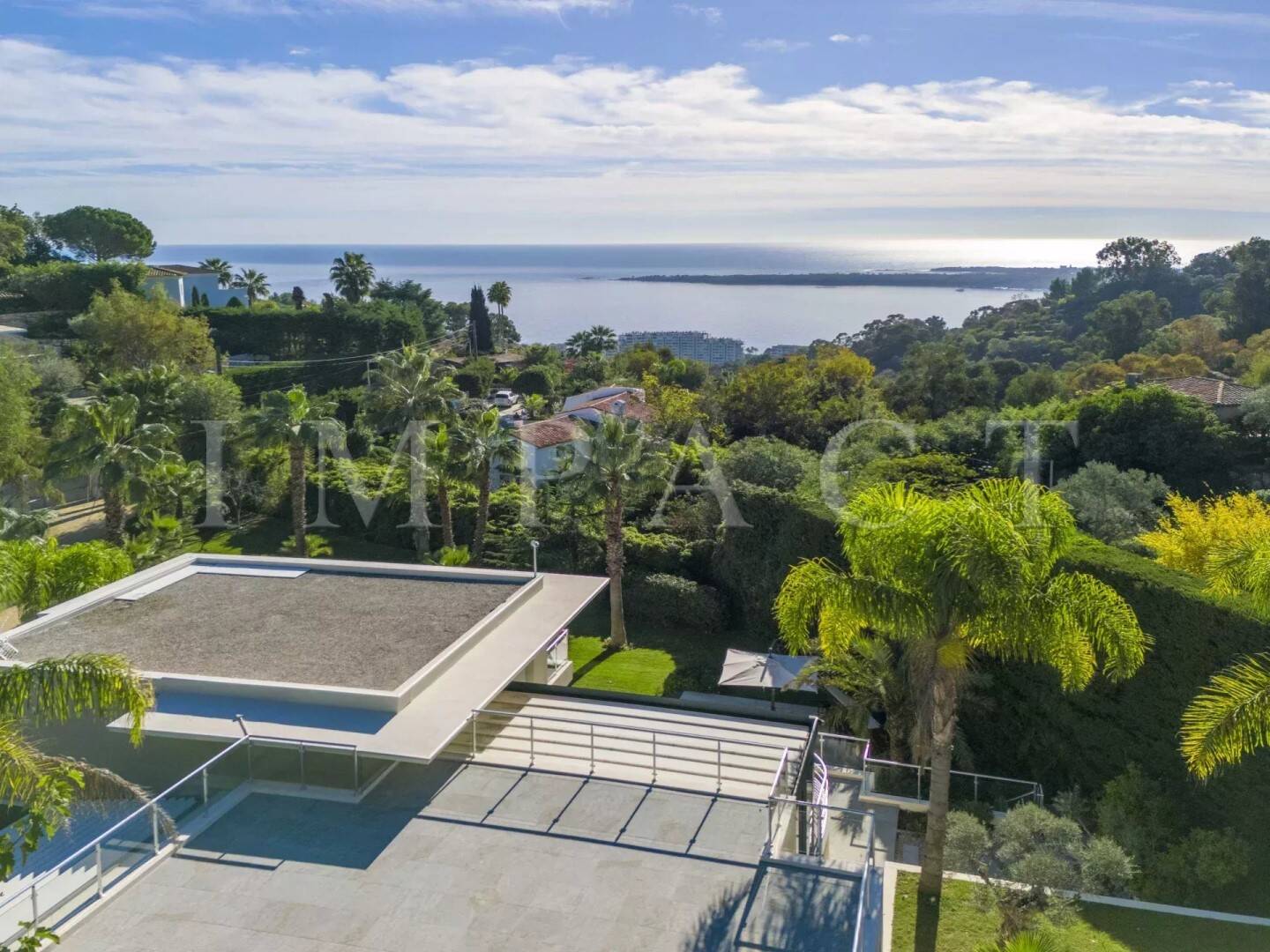 Maison à louer, 223m², CANNES