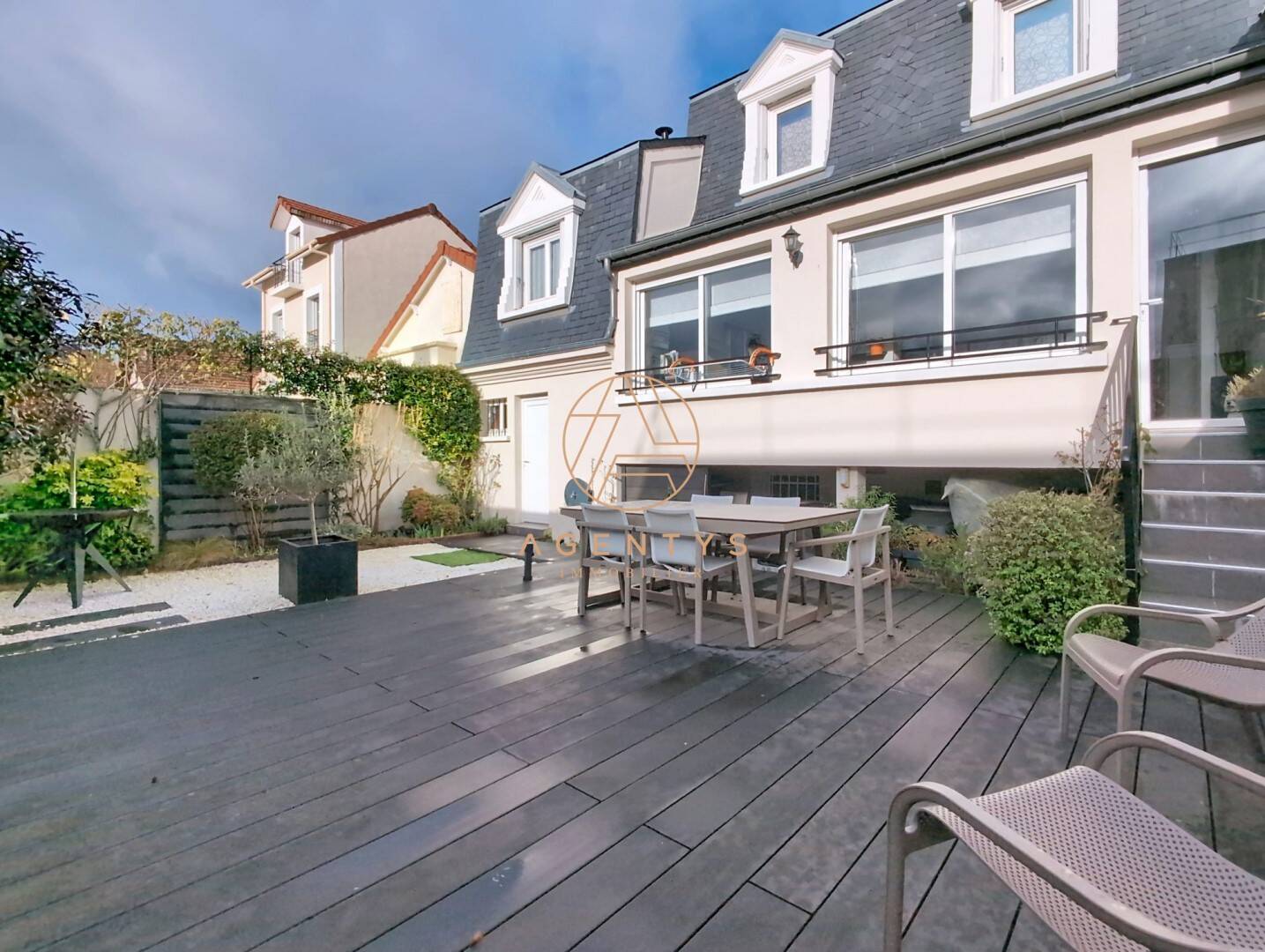 Maison à vendre, 87m², SAINT MAUR DES FOSSES