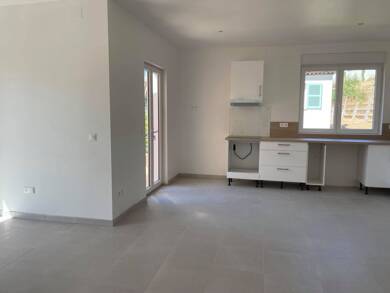 Appartement à louer 1 500 € 4 pièces 3 chambres 90 m² 1er étage Mandelieu la Napoule 06210