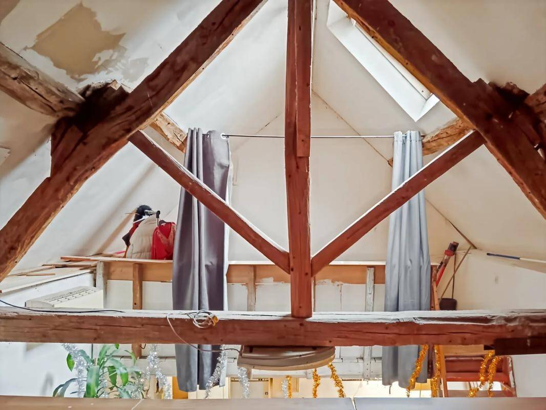 Maison à vendre, 240m², VILLENEUVE SUR BELLOT
