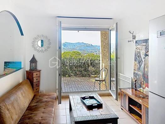 Appartement à vendre 155 000 € 2 pièces 1 chambre 28 m² RDC/3 Balaguier-Aiguillette La Seyne-sur-Mer 83500