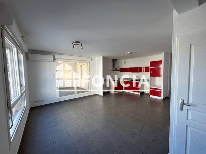 Maison à louer, 64m², MARSEILLE 3E