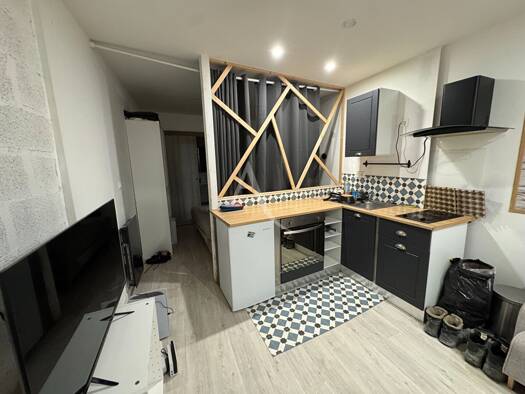 Appartement à louer 510 € 1 pièce 1 chambre 19 m² Étage 2/3 Vieux Gaillac Gaillac 81600