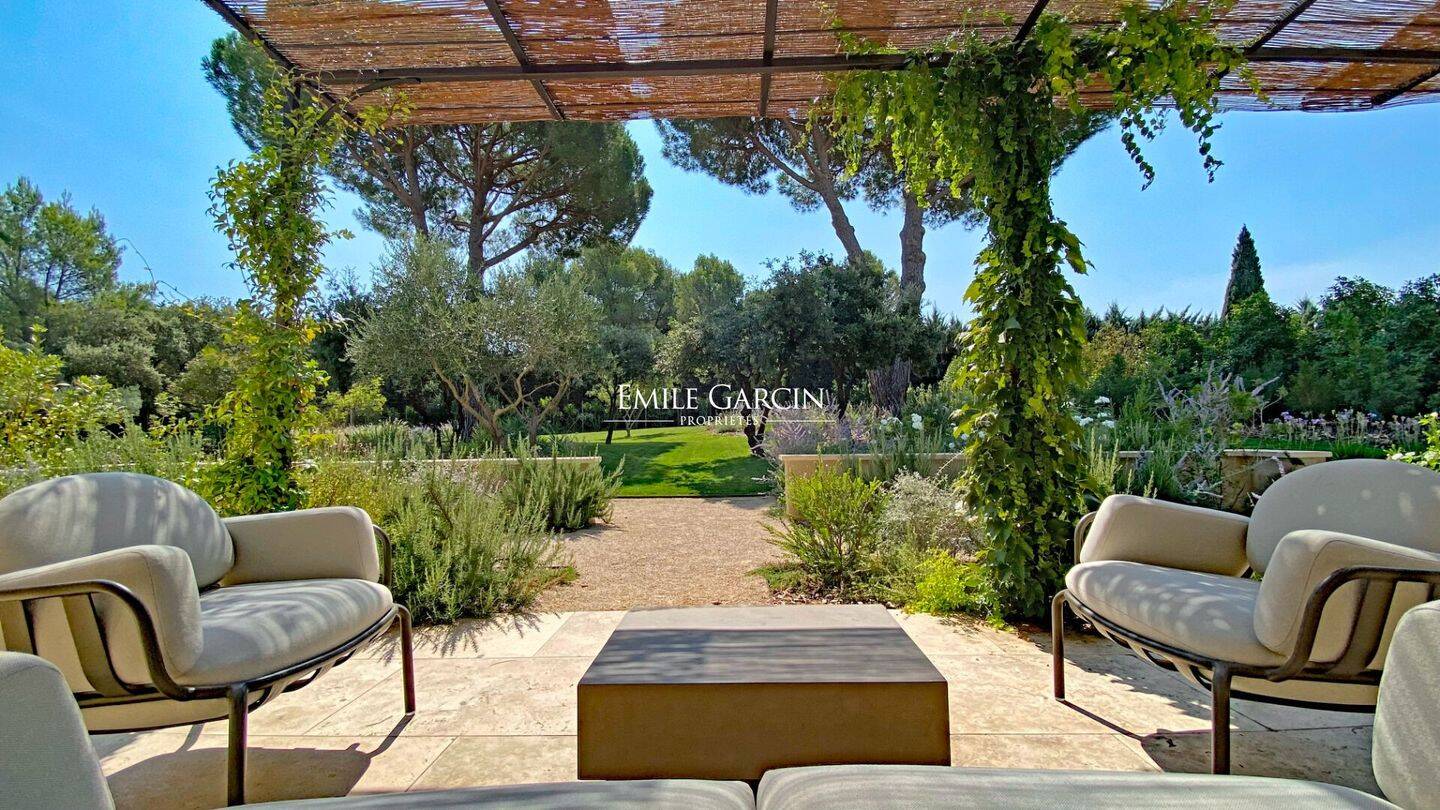 Maison à vendre, 190m², EYGALIERES